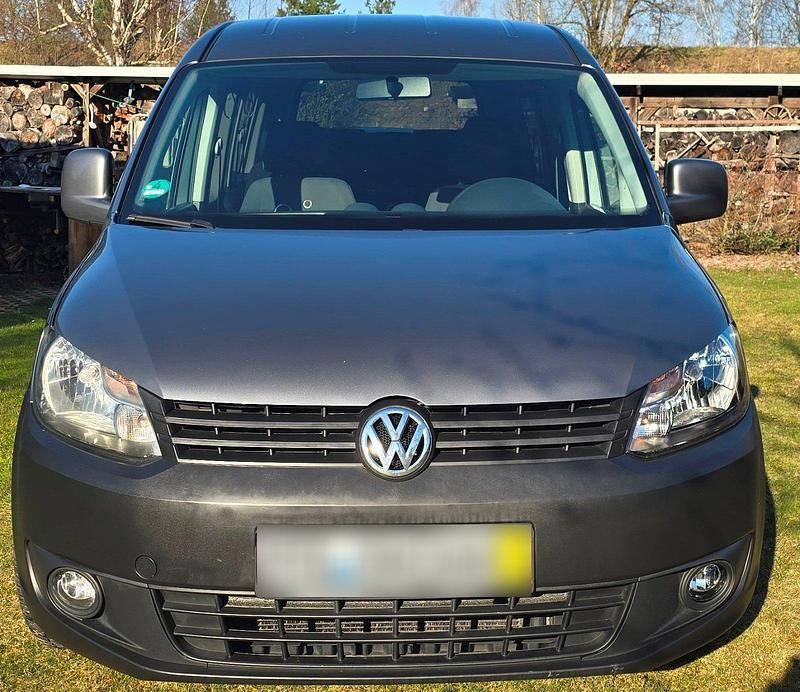 Używany VW Caddy 110 KM (80 kW) 2012 Szary Minivan