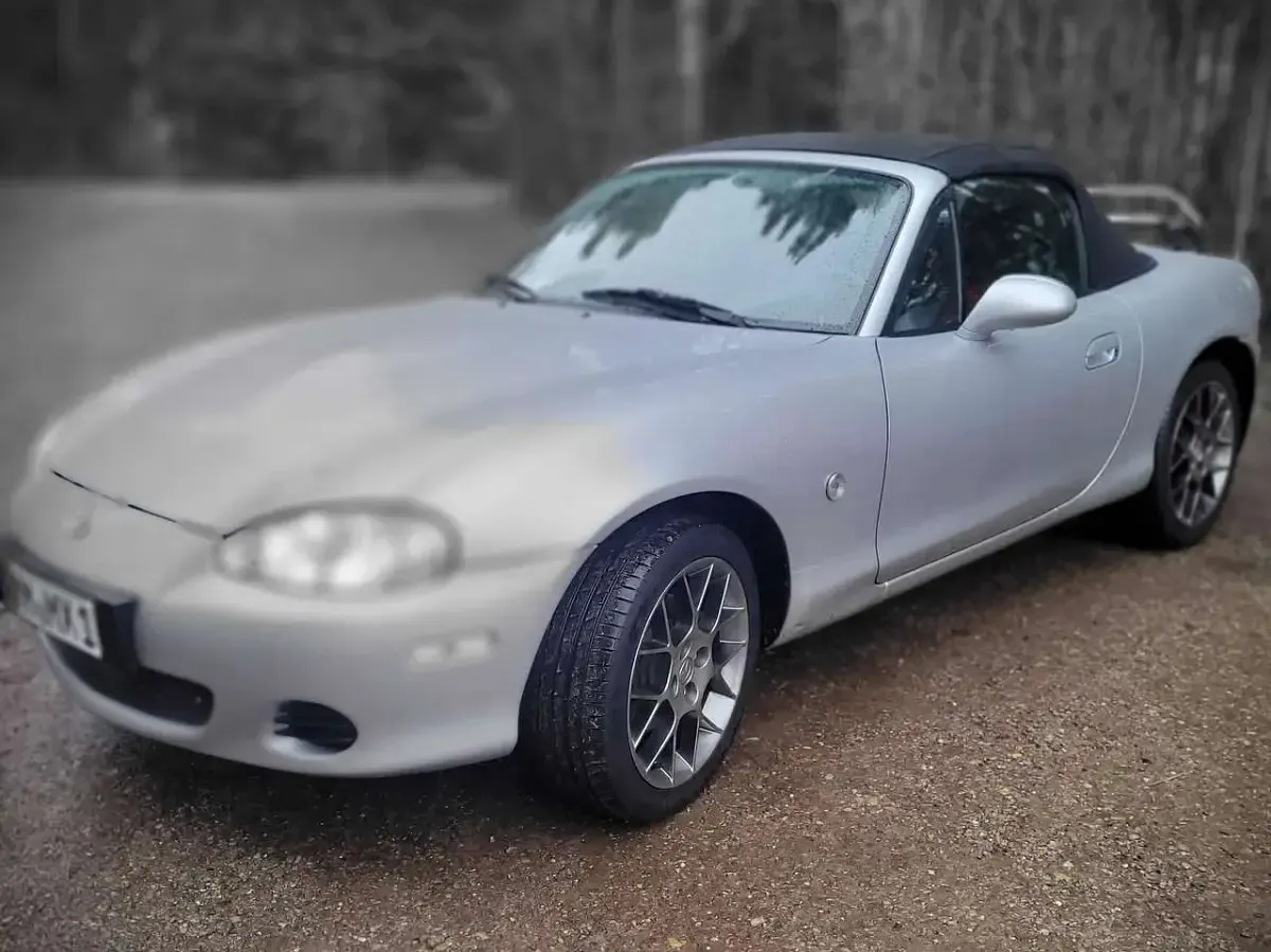 Gebraucht Mazda MX5 110 PS (80 kW) 2004 Silber Cabrio