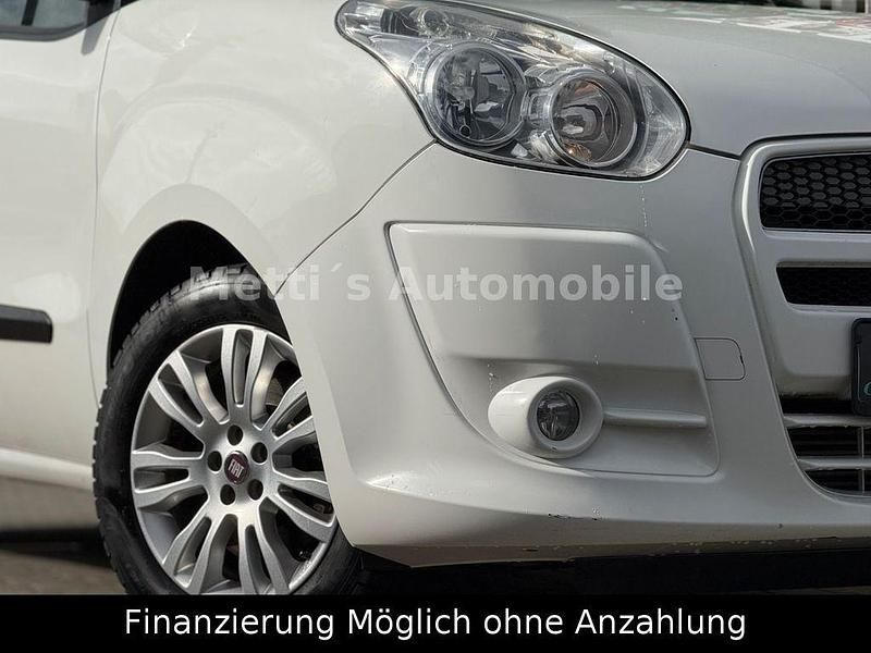 Gebraucht Fiat Doblò 90 PS (66 kW) 2011 Colore esterno (weiß) Van / Kleinbus