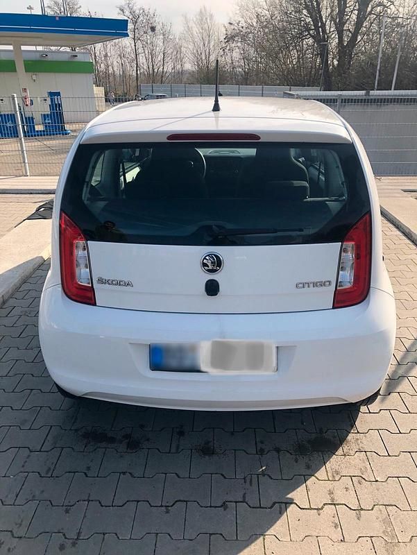 Gebraucht Skoda Citigo Active 75 PS (55 kW) 2016 Weiß Kleinwagen