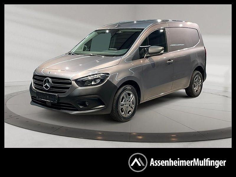 Chromitgrau metallic Gebraucht 2022 Mercedes Citan 112 | 21.146 € (Teuer) - Bild 1/4