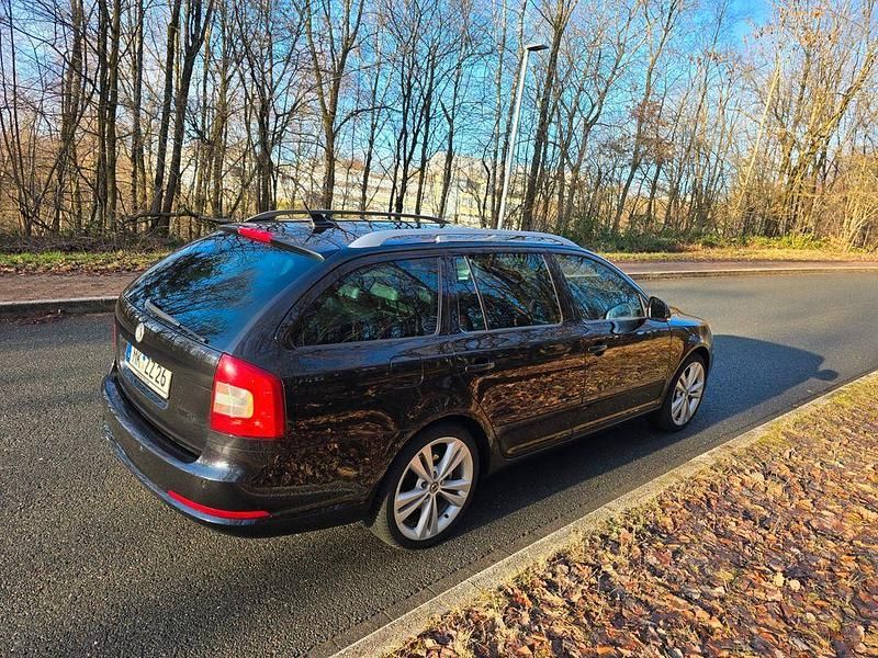 Gebraucht Skoda Octavia vRS 170 PS (125 kW) 2010 Schwarz Kombi