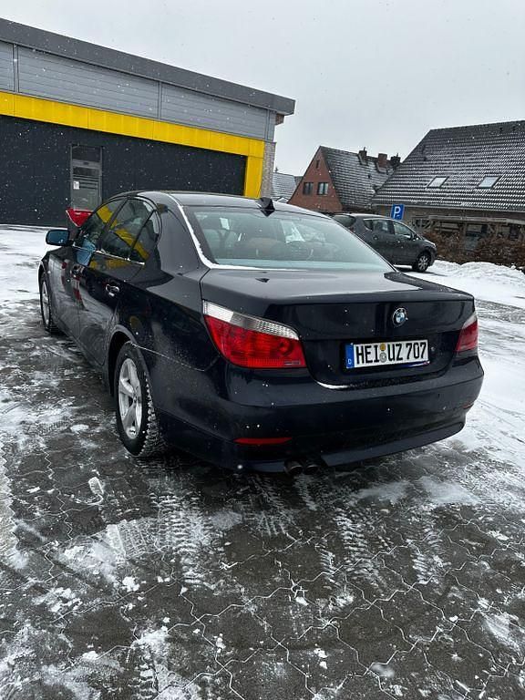 Gebraucht BMW 520 170 PS (125 kW) 2003 Blau Limousine