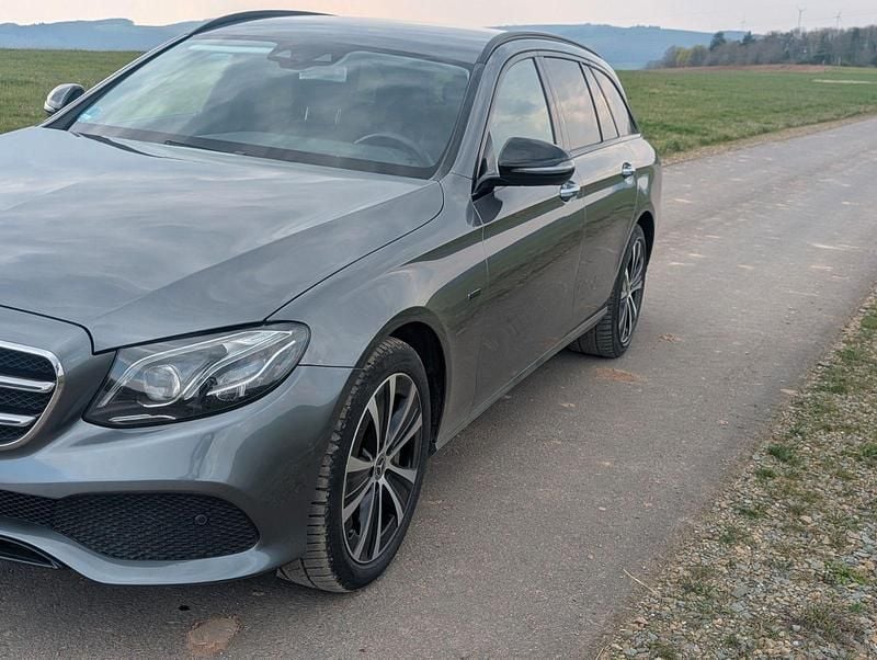 Gebraucht Mercedes E300 306 PS (225 kW) 2020 Grau Kombi