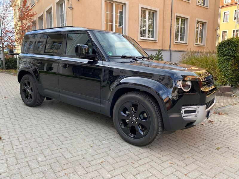 Schwarz Gebraucht 2023 Land Rover Defender S SUV | 69.960 € (Teuer) - Bild 1/4