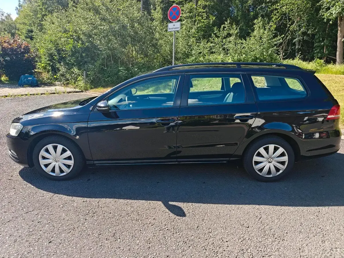 Gebraucht VW Passat 140 PS (102 kW) 2011 Schwarz Kombi