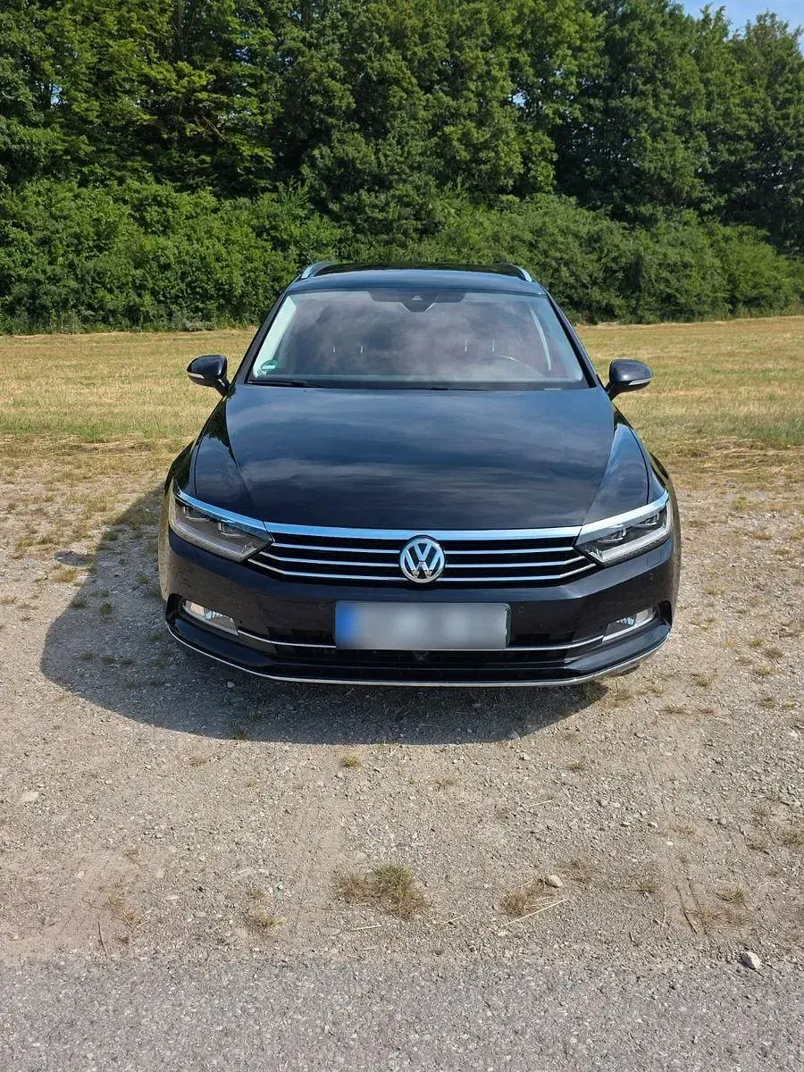 Gebraucht VW Passat Highline 150 PS (110 kW) 2018 Schwarz Kombi