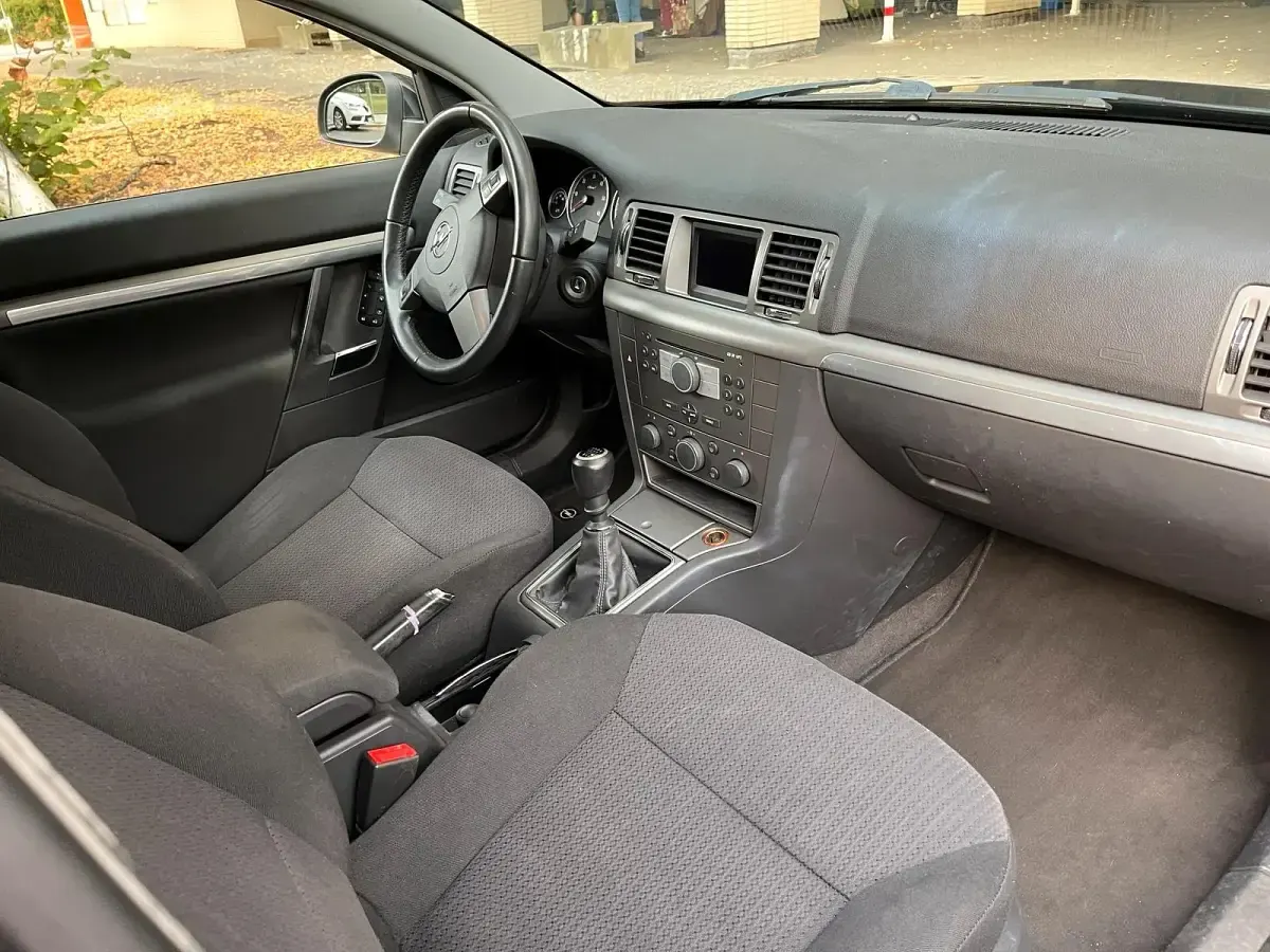 Gebraucht Opel Vectra 150 PS (110 kW) 2006 Schwarz Kombi