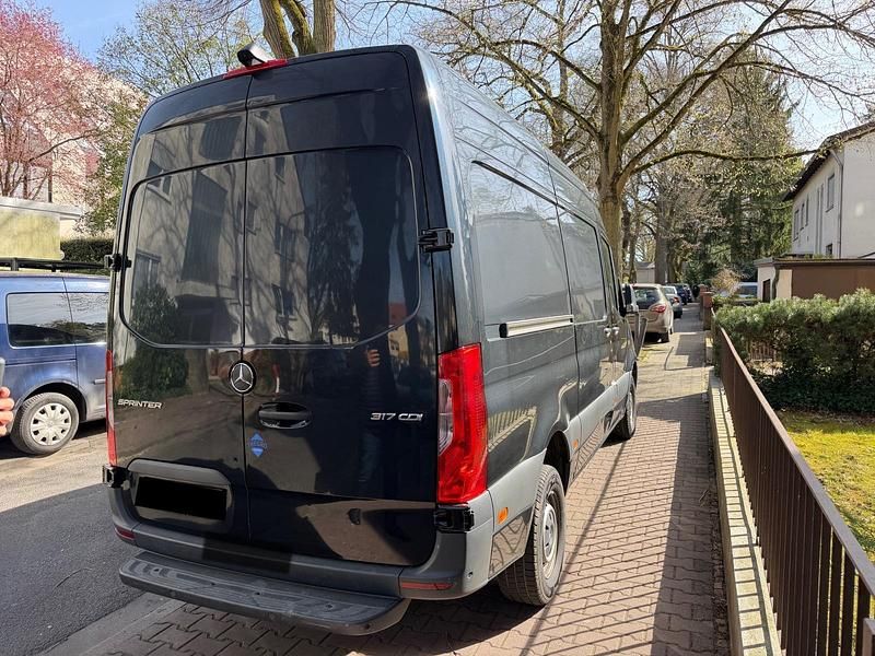 Gebraucht Mercedes Sprinter 170 PS (125 kW) 2021 Schwarz Van