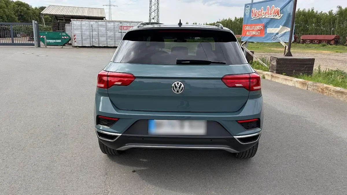 Gebraucht VW T-Roc IQ Drive 150 PS (110 kW) 2019 Blau SUV
