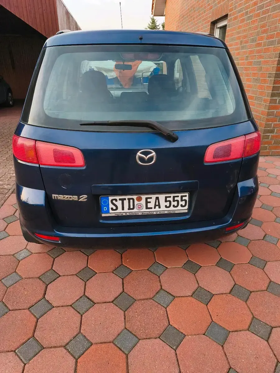 Usata Mazda 2 68 CV (50 kW) 2004 Blu Utilitaria
