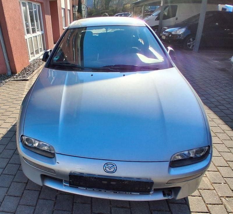 Gebraucht Mazda 323S Comfort 88 PS (64 kW) 1998 Silber Limousine