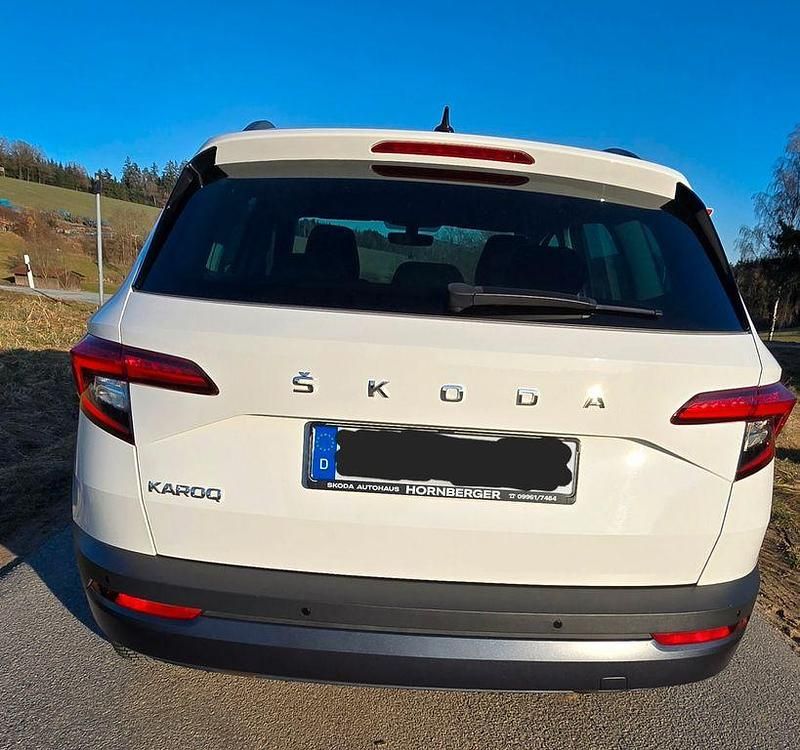 Gebraucht Skoda Karoq Ambition 150 PS (110 kW) 2021 Weiß SUV