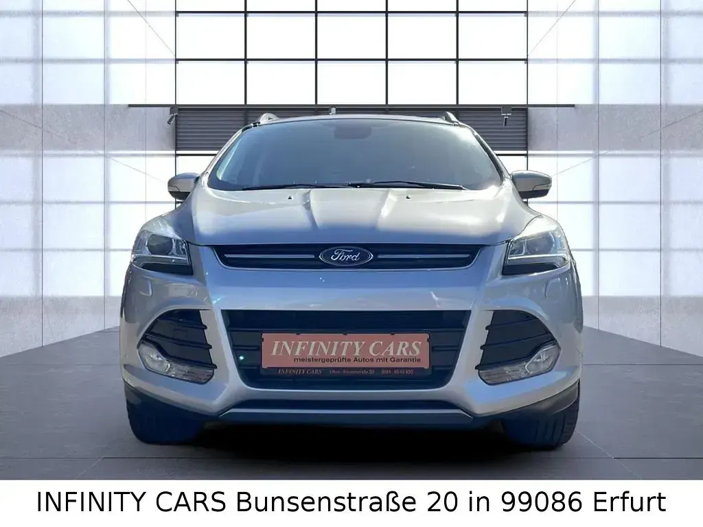 Gebraucht Ford Kuga Titanium 179 PS (131 kW) 2016 Silber SUV