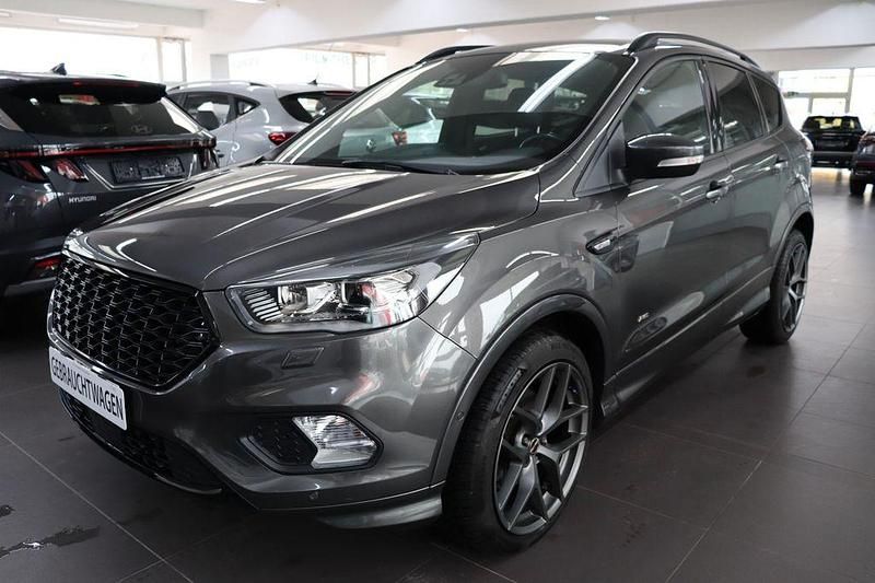 Grau Gebraucht 2018 Ford Kuga ST-Line SUV | 17.300 € (Fairer Preis) - Bild 1/4