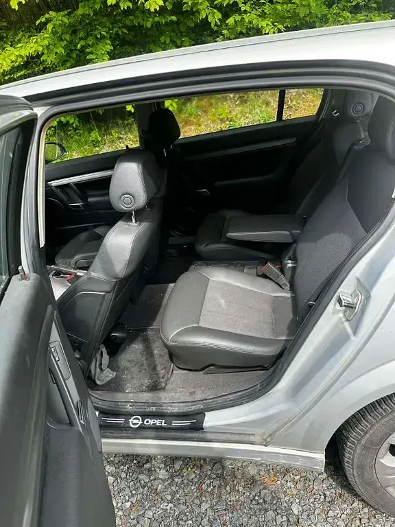 Gebraucht Opel Signum 150 PS (110 kW) 2007 Schwarz Kleinwagen