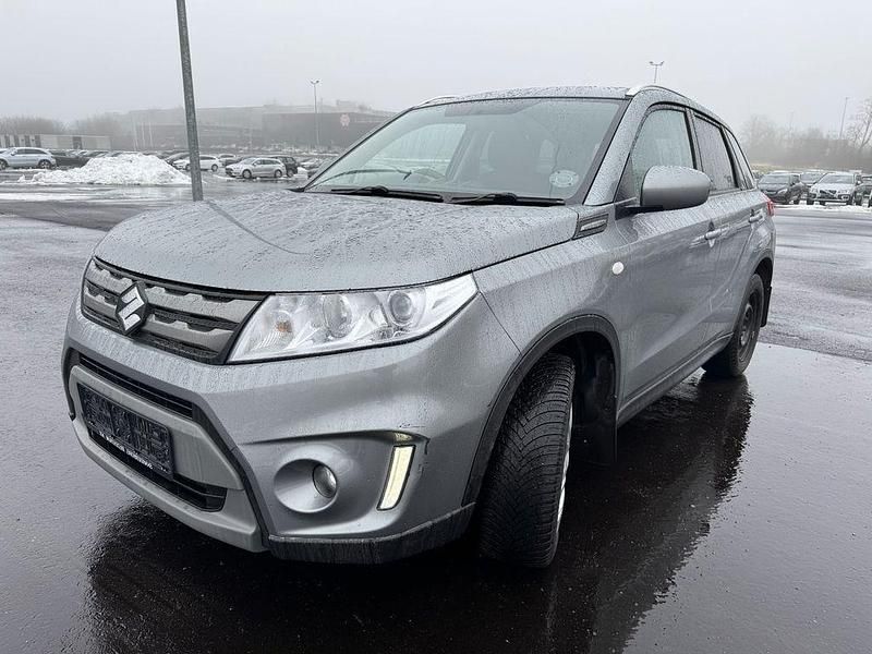 Gebraucht Suzuki Vitara Comfort 120 PS (88 kW) 2016 Silber SUV