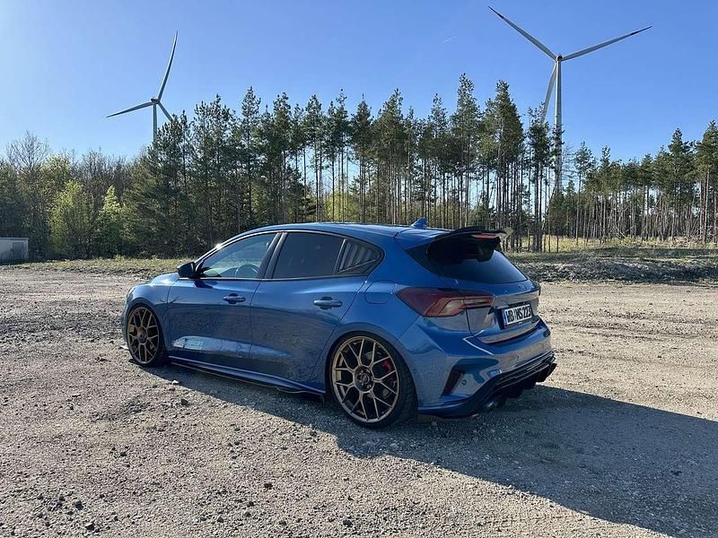 Gebraucht Ford Focus ST 280 PS (205 kW) 2019 Blau Limousine