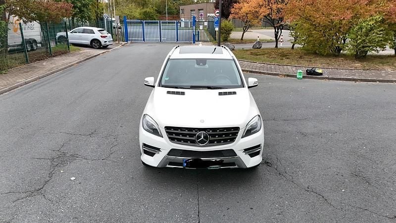 Weiß Gebraucht 2014 Mercedes ML350 SUV | 19.000 € (Superpreis) - Bild 1/4