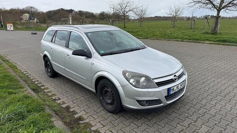 Gebraucht Opel Astra 125 PS (91 kW) 2005 Silber Limousine