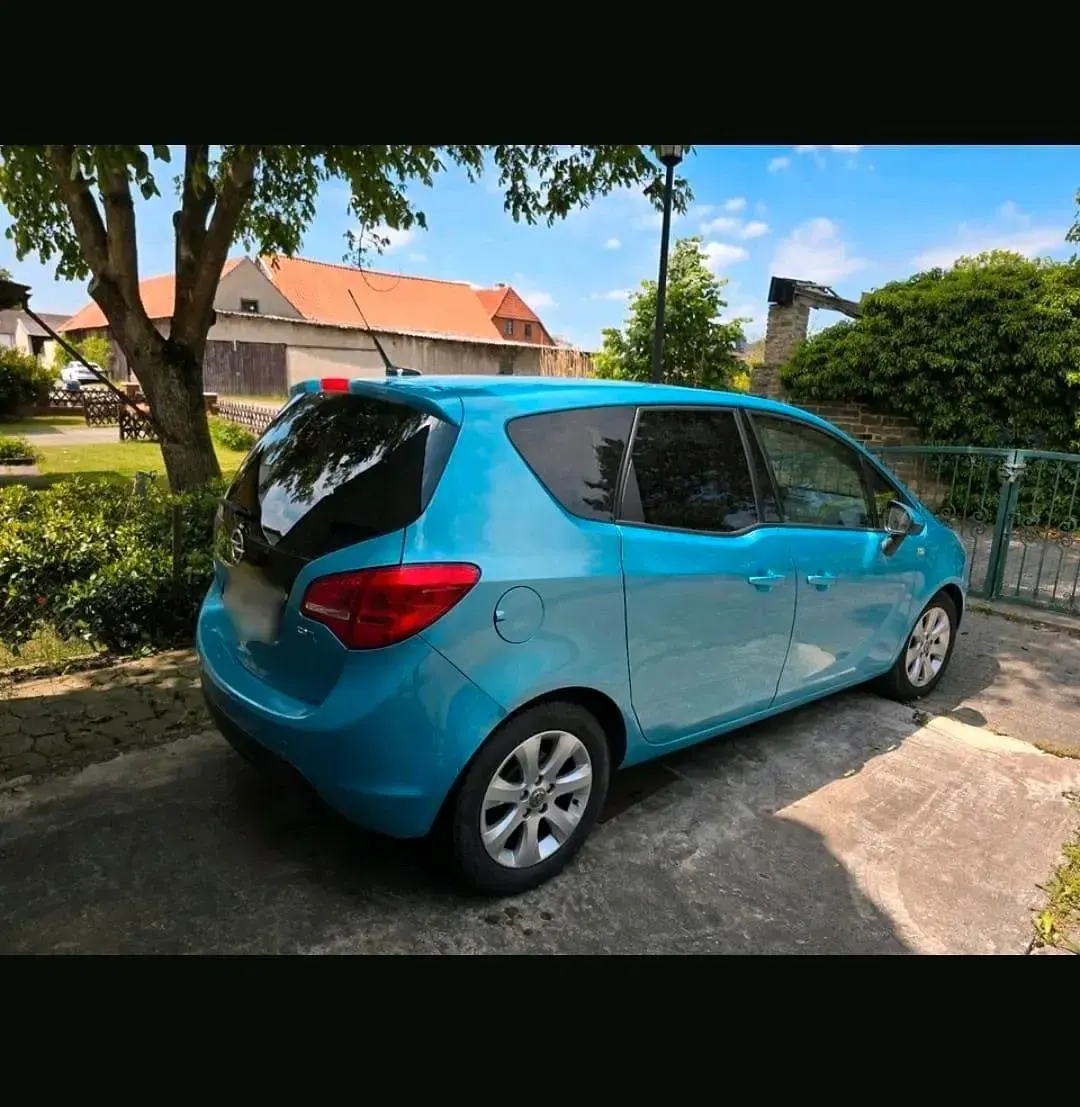 Gebraucht Opel Meriva 110 PS (80 kW) 2010 Andere farben Van / Kleinbus