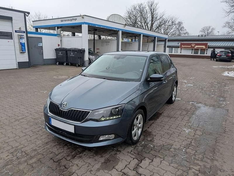 Gebraucht 2015 Skoda Fabia Style Limousine | 6.700 € (Fairer Preis) - Bild 1/4