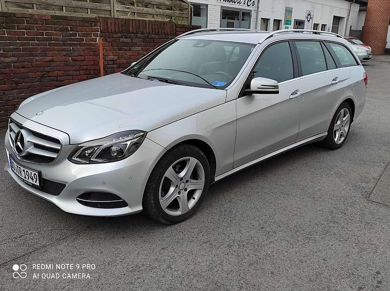 Gebraucht Mercedes E220 Avantgarde 170 PS (125 kW) 2016 Silber Limousine
