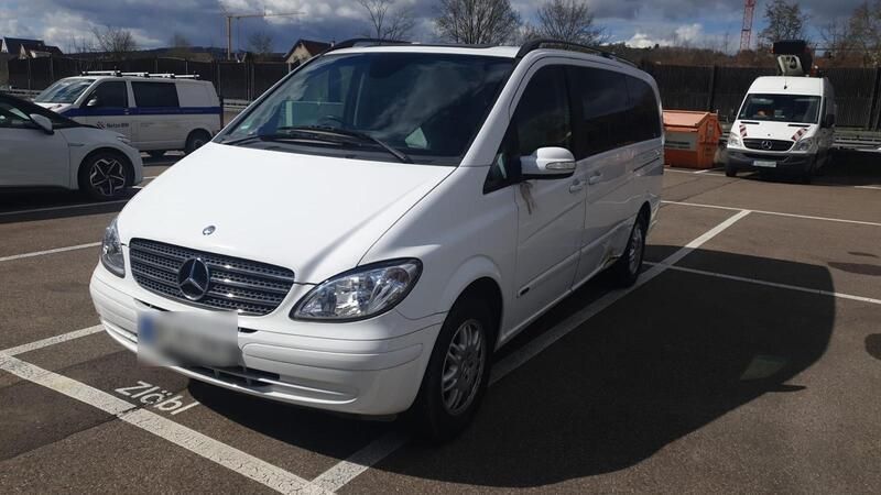 Weiß Gebraucht 2006 Mercedes Viano Van / Kleinbus | 8.980 € - Bild 1/4