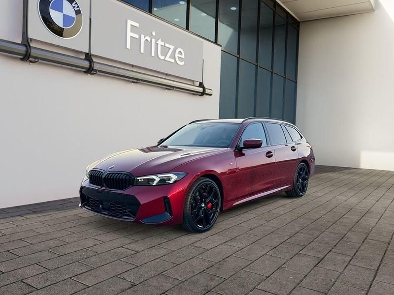 Rot Gebraucht 2025 BMW 320 M Sport Kombi | 60.490 € - Bild 1/4