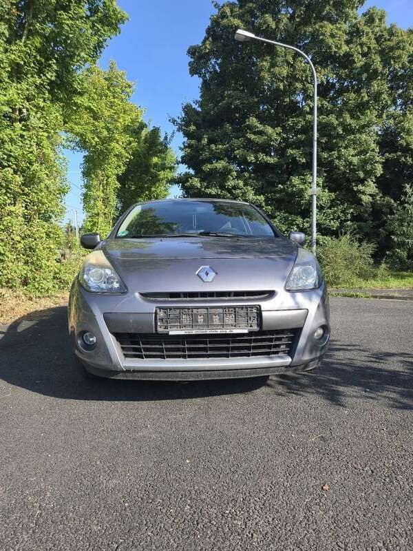 Gebraucht 2010 Renault Clio II Dynamique Kleinwagen | 1.200 € (Superpreis) - Bild 1/4