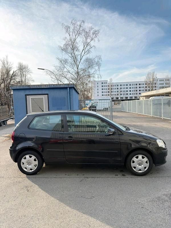 Gebraucht VW Polo 70 PS (51 kW) 2006 Schwarz Kleinwagen