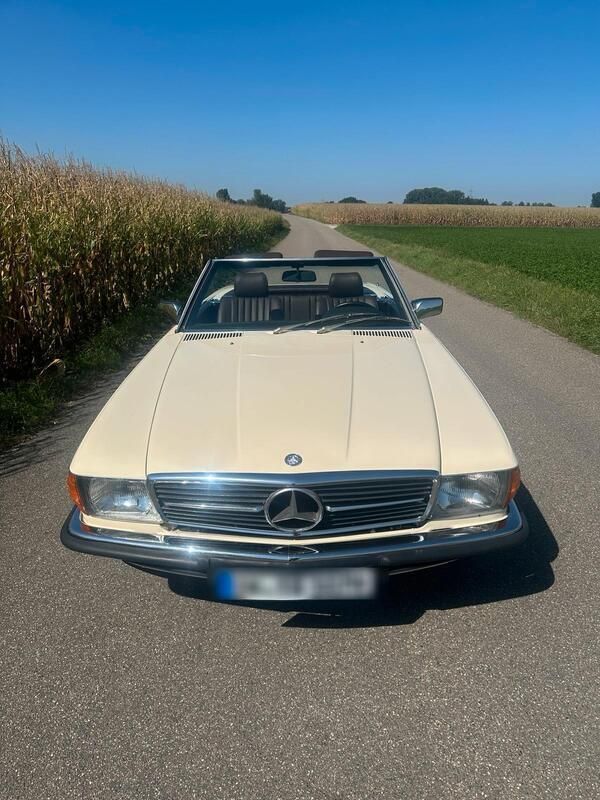 Beige Gebraucht 1984 Mercedes SL380 Cabrio | 39.900 € - Bild 1/4