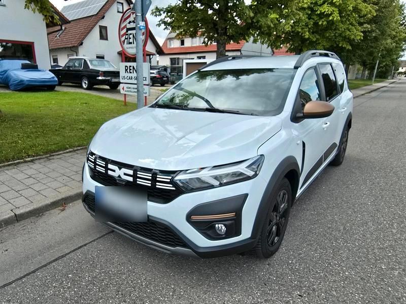 Weiß Gebraucht 2024 Dacia Jogger Extreme Van / Kleinbus | 17.500 € (Superpreis) - Bild 1/4