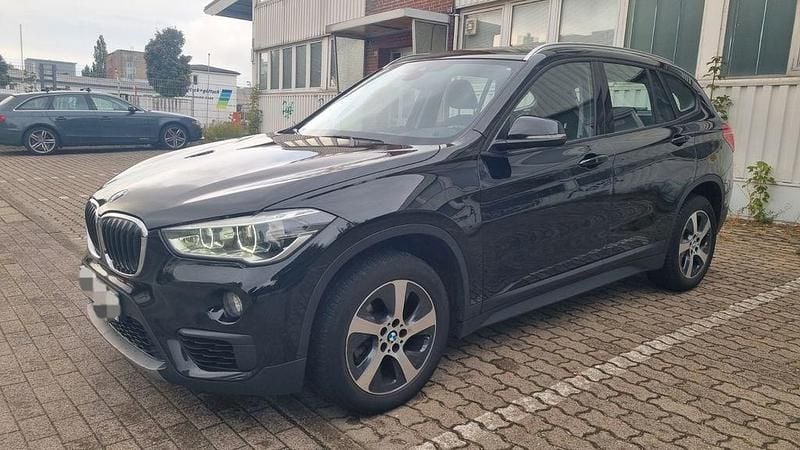 Schwarz Gebraucht 2017 BMW X1 Advantage SUV | 12.990 € (Fairer Preis) - Bild 1/4