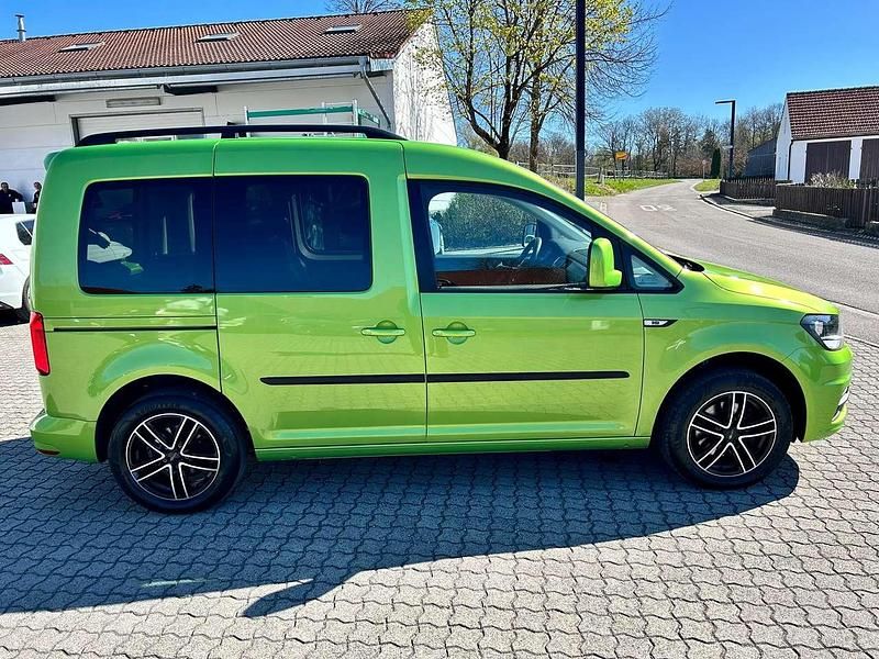 Brugt VW Caddy Trendline 84 HK (61 kW) 2017 Grøn MPV