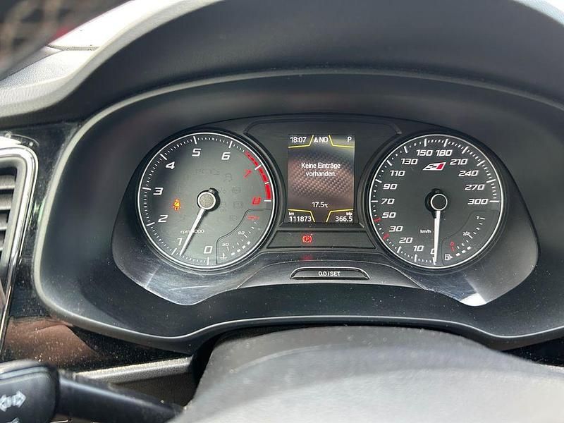 Rot Gebraucht 2018 Cupra Leon Limousine | 18.800 € (Guter Preis) - Bild 1/4