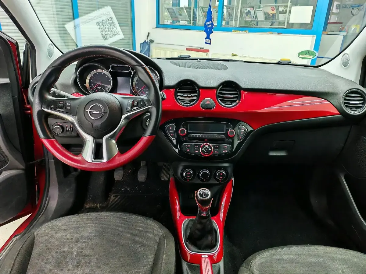 Gebraucht Opel Adam 101 PS (74 kW) 2014 Rot Kleinwagen