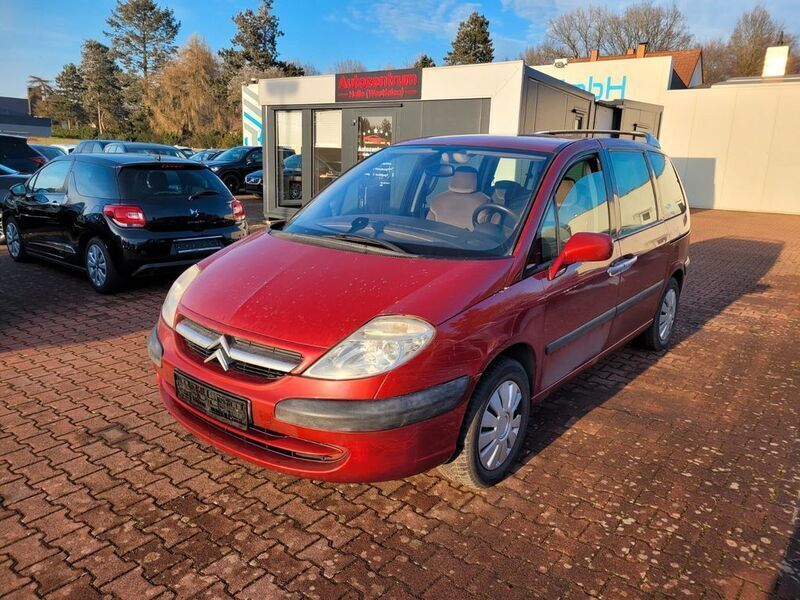 Rot Gebraucht 2006 Citroën C8 Tendance Van / Kleinbus | 2.690 € (Fairer Preis) - Bild 1/4