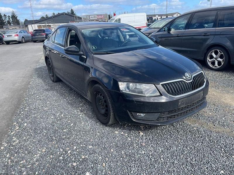 Gebraucht Skoda Octavia Style 150 PS (110 kW) 2016 Schwarz Kleinwagen