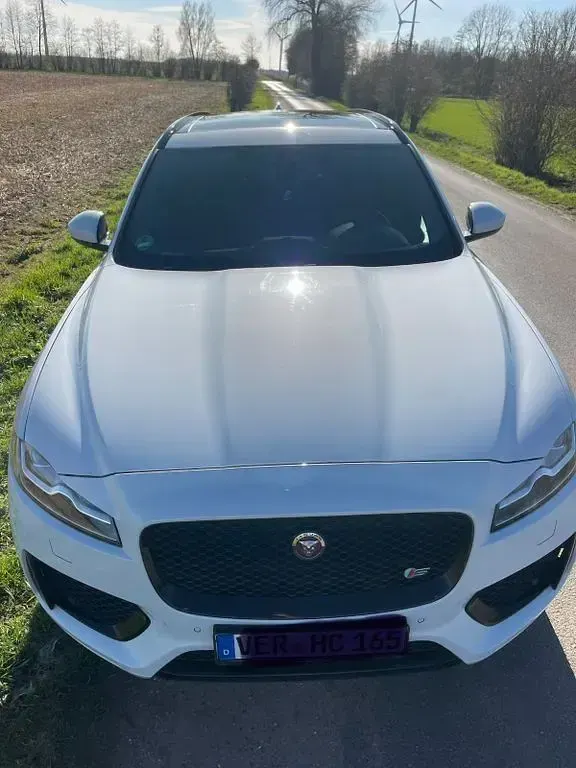 Gebraucht Jaguar F-Pace First Edition 300 PS (220 kW) 2016 Weiß SUV