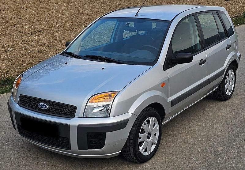 Gebraucht Ford Fusion Style 101 PS (74 kW) 2008 Silber Kleinwagen