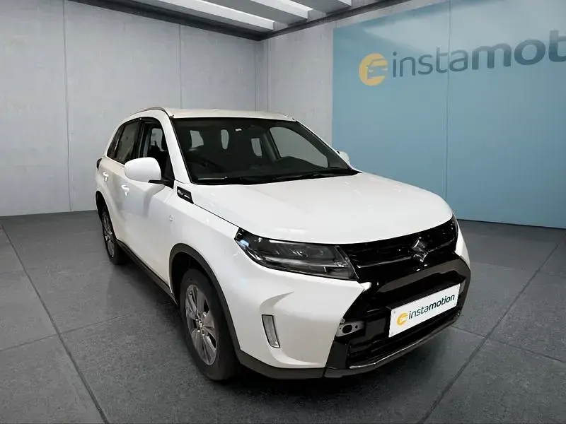 Neu Suzuki Vitara 110 PS (80 kW) 2026 Weiß SUV