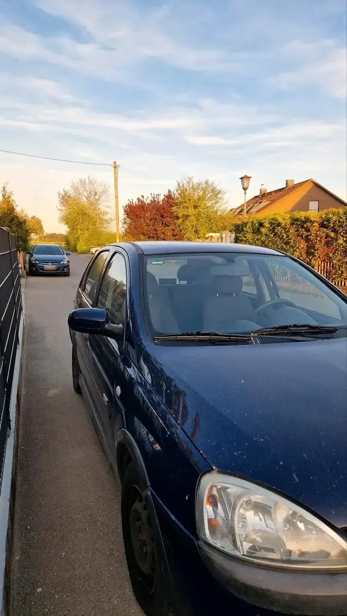 Gebraucht Opel Corsa 75 PS (55 kW) 2003 Blau Kleinwagen