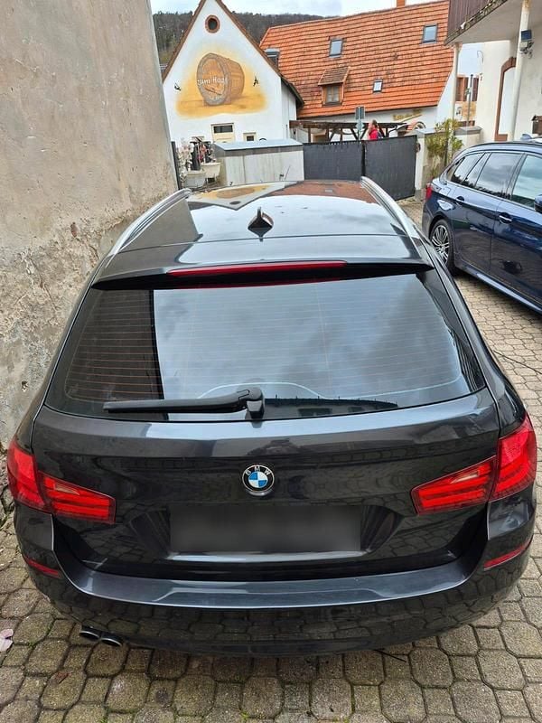 Gebraucht BMW 520 184 PS (135 kW) 2012 Grau Limousine