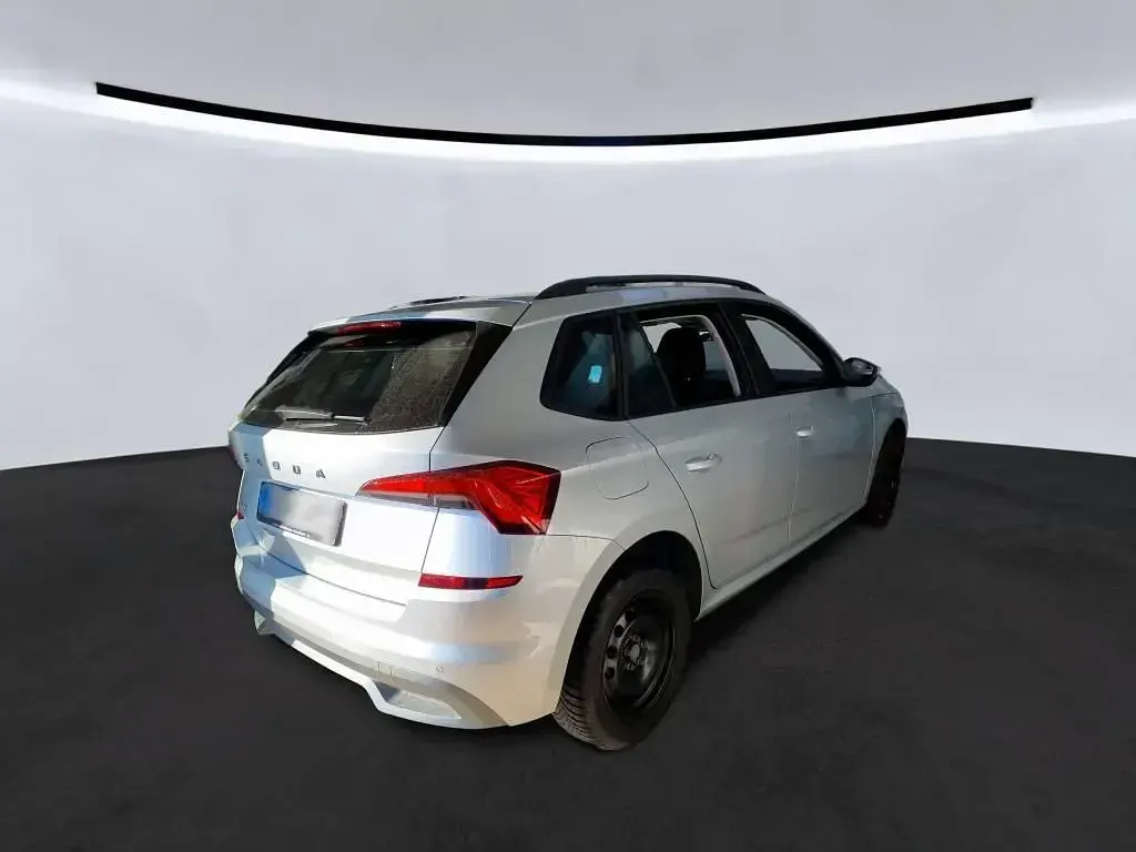 Gebraucht Skoda Kamiq Tour 110 PS (80 kW) 2022 Brilliantsilber (metallic) SUV