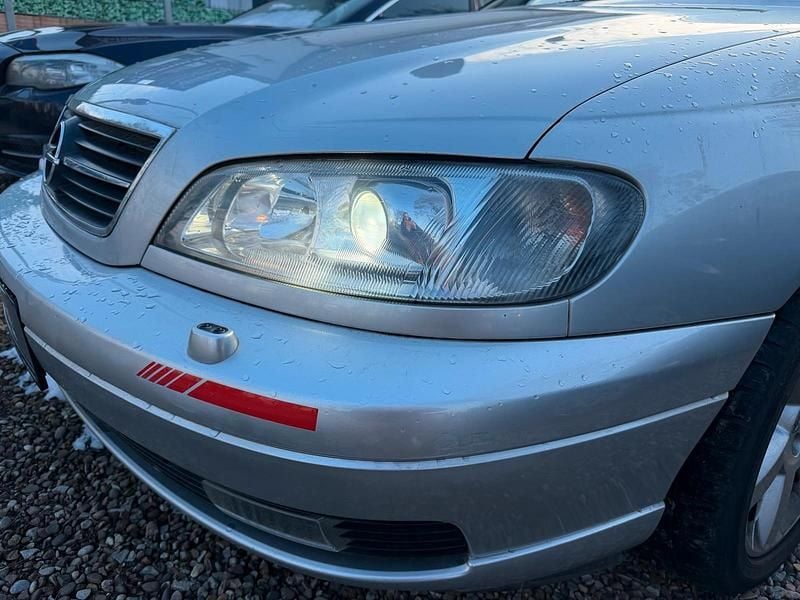 Gebraucht Opel Omega 210 PS (154 kW) 1999 Silber Kombi