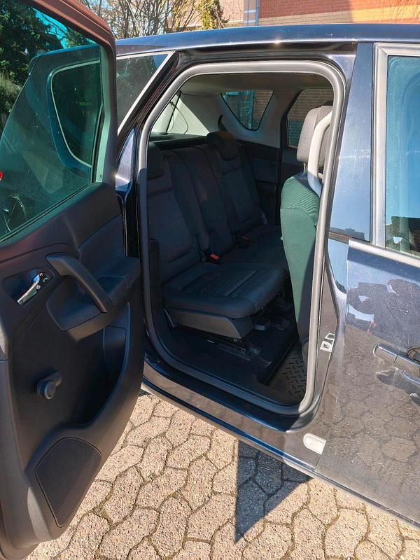 Gebraucht Opel Meriva Design Edition 120 PS (88 kW) 2011 Schwarz Van / Kleinbus