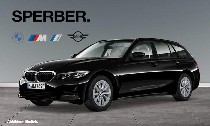 Schwarz Gebraucht 2022 BMW 320e Limousine | 25.900 € (Guter Preis) - Bild 1/4