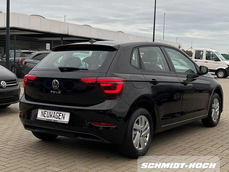 Gebraucht VW Polo Style 116 PS (85 kW) 2025 Deep black perleffekt (schwarz) Limousine