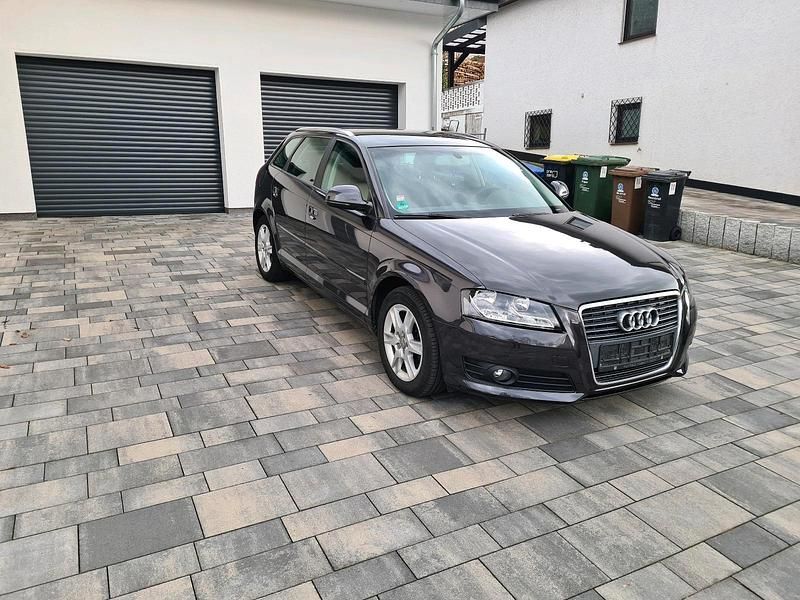 Gebraucht Audi A3 Ambiente 125 PS (91 kW) 2009 Grau Kleinwagen
